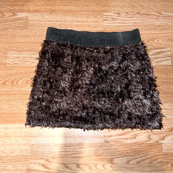 YA Las Angeles Brown Fur Skier Size Medium - Picture 4 of 4